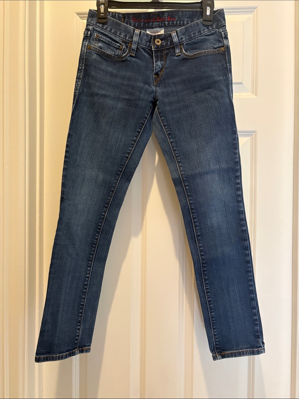Levi's Women's Dark Blue Skinny Jeans- 98% cotton, 2% spandex